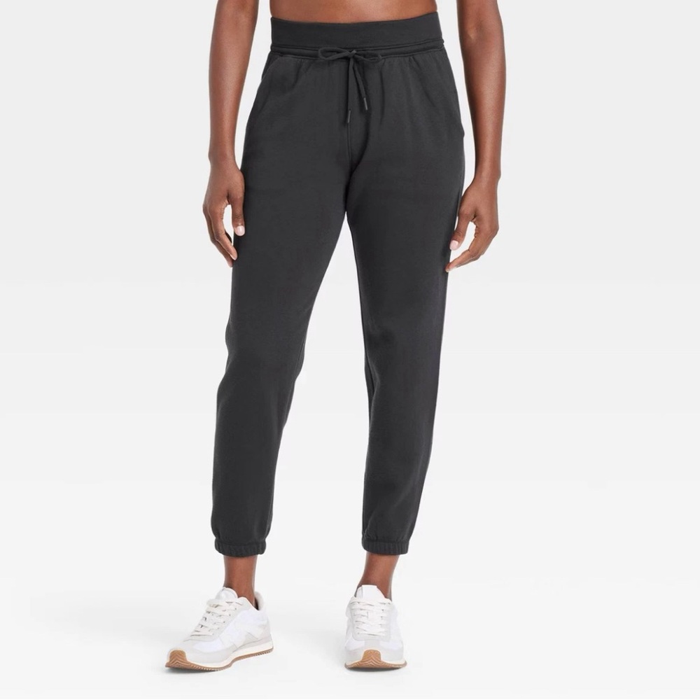 All In Motion Women's Fleece High-Rise Jogger Sweatpants Size M